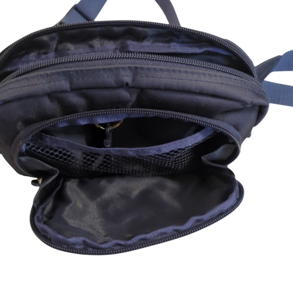 Disney world bag tree zippers compartments - Picture 5 of 6